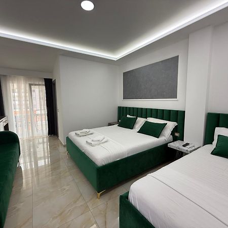 Hotel Leodori 1 Shëngjin Extérieur photo