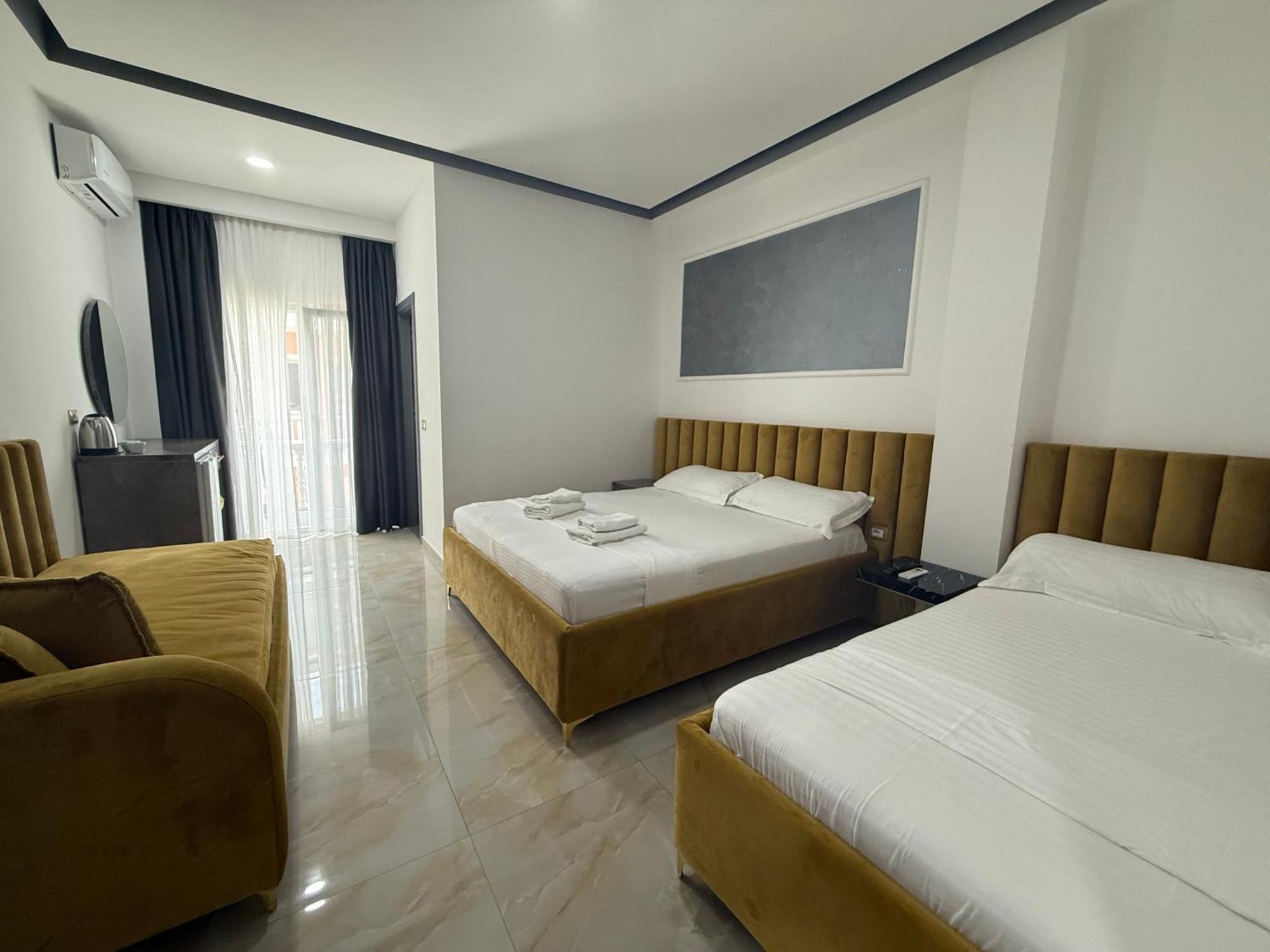 Hotel Leodori 1 Shëngjin Extérieur photo