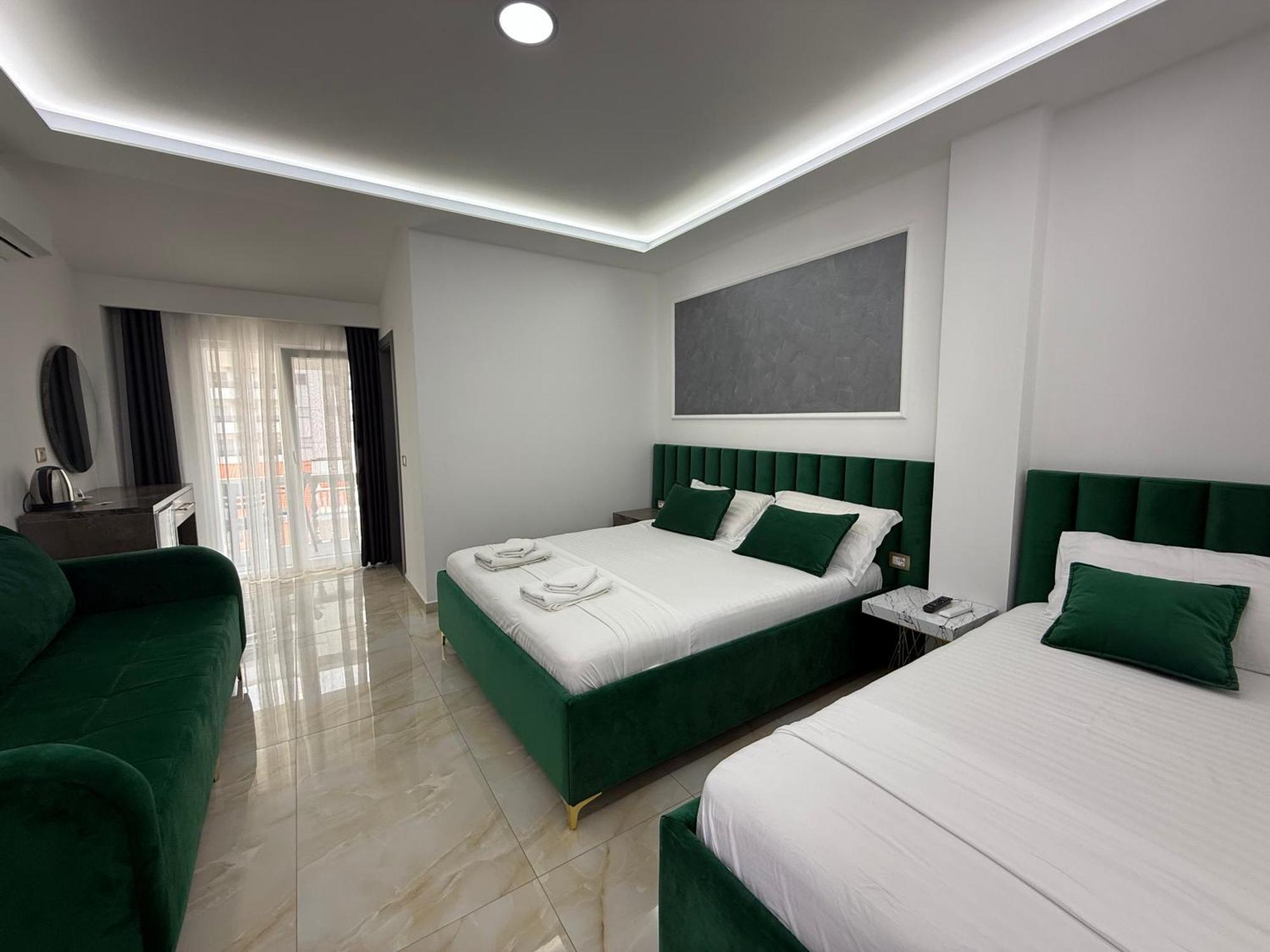 Hotel Leodori 1 Shëngjin Extérieur photo
